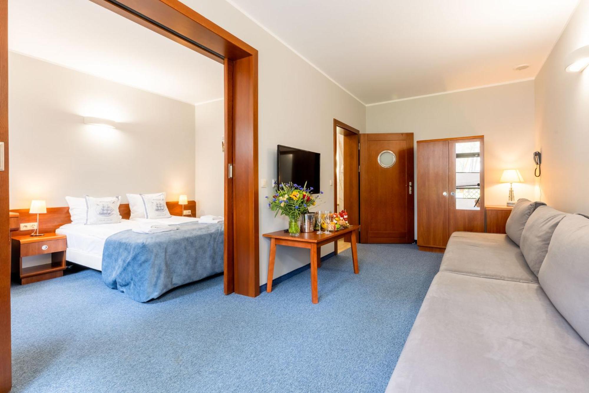 Hotel Columbus à Rowy  Extérieur photo